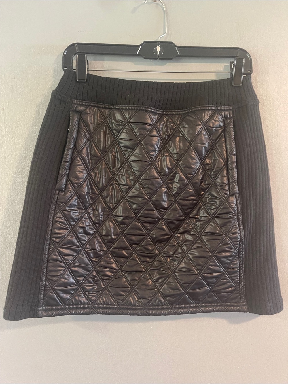 Prana Diva Quilted Mini Sherpa Lined Skirt Size M